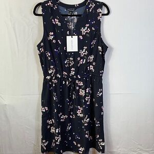 41 Hawthorn Navy Floral Midi Dress With Buttoned V-Neck Size Large